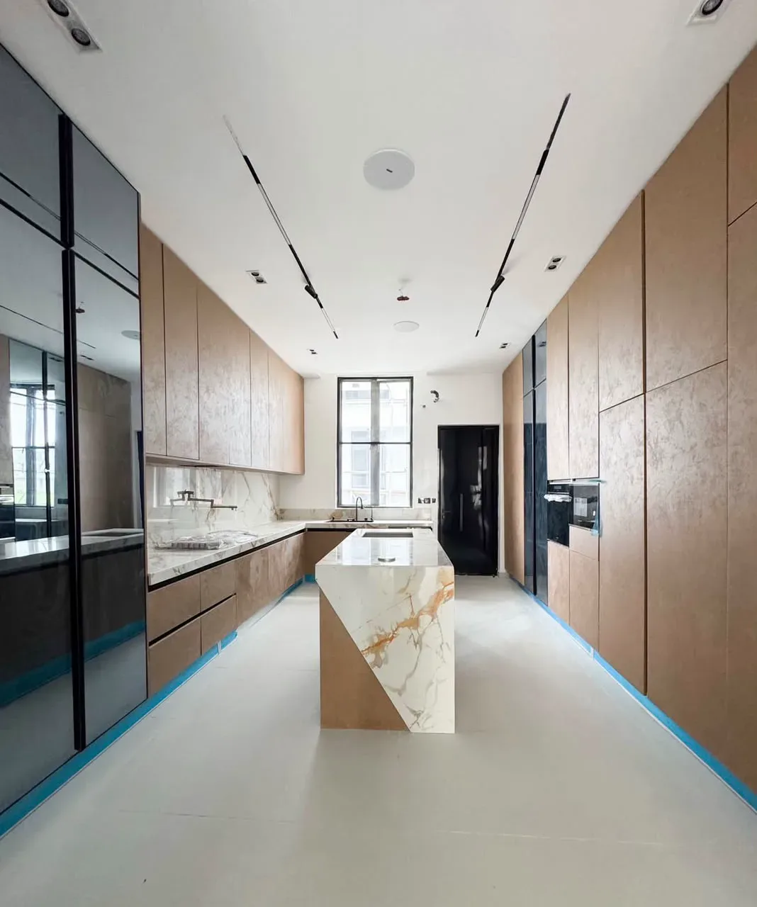 Tiling — 01.Til
